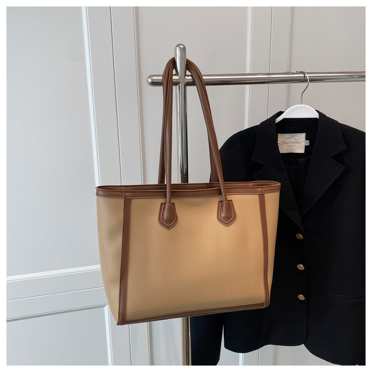 The Delilah Tote