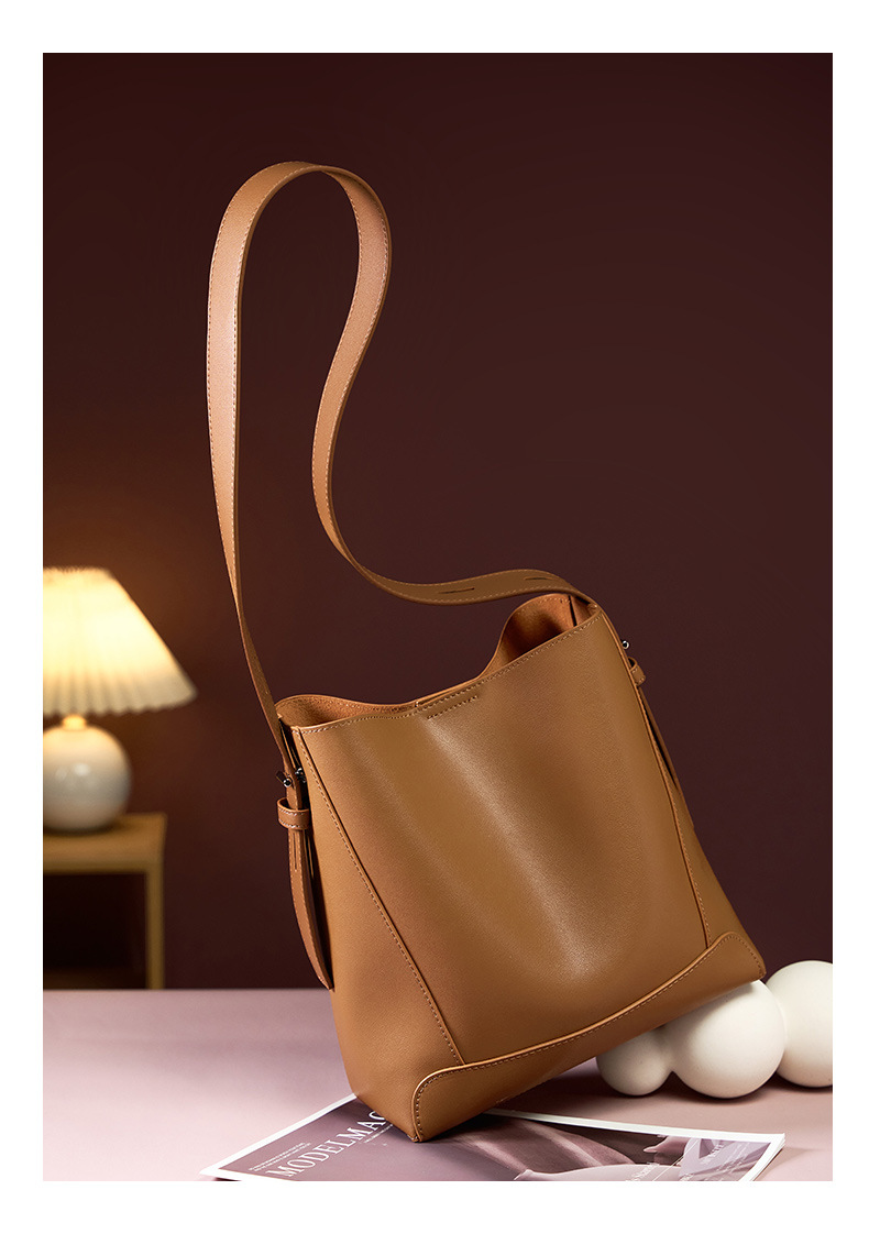 Emmy Shoulder Bag