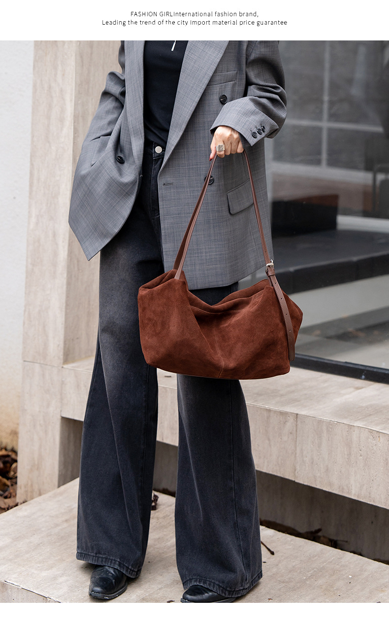 Arlo Shoulder Bag