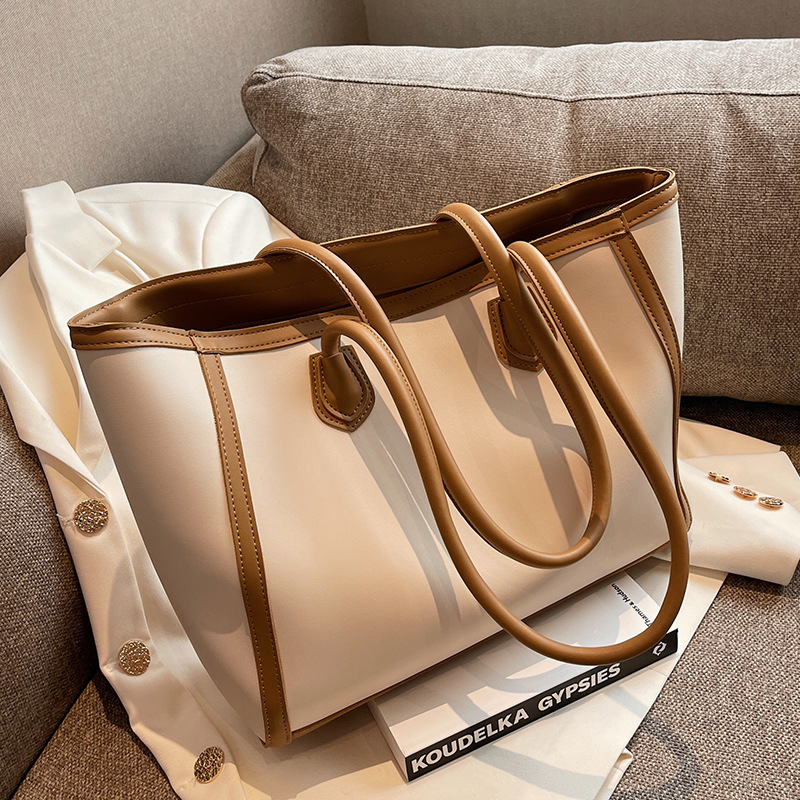 The Delilah Tote