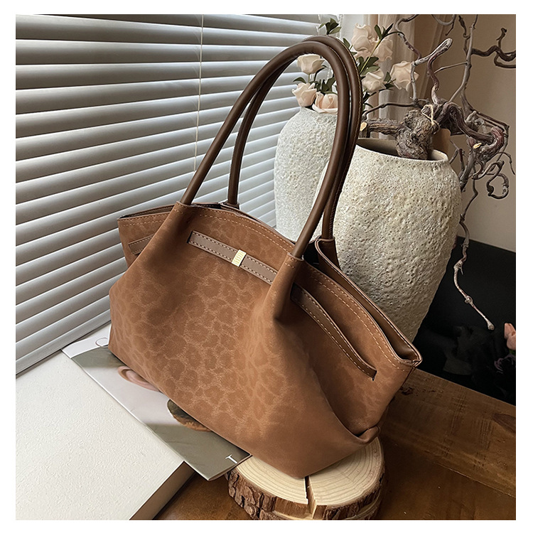 Noelle Leopard Print Shoulder Bag