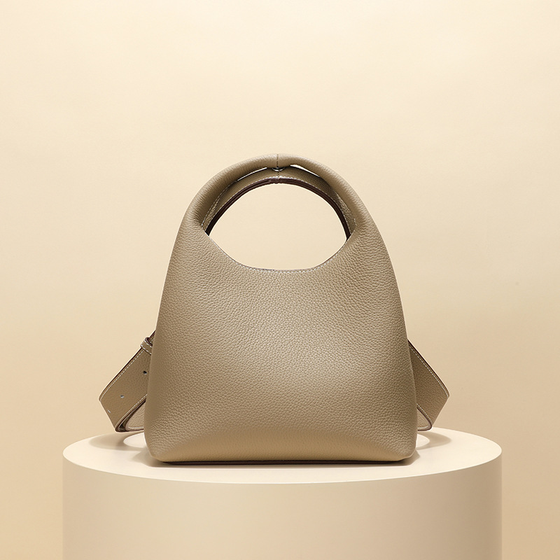 Luvia Crossbody Bag
