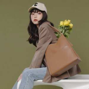 Lina Loom Shoulder Bag