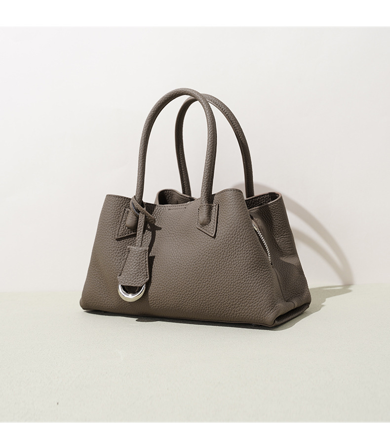 Elm Leather Top Handle