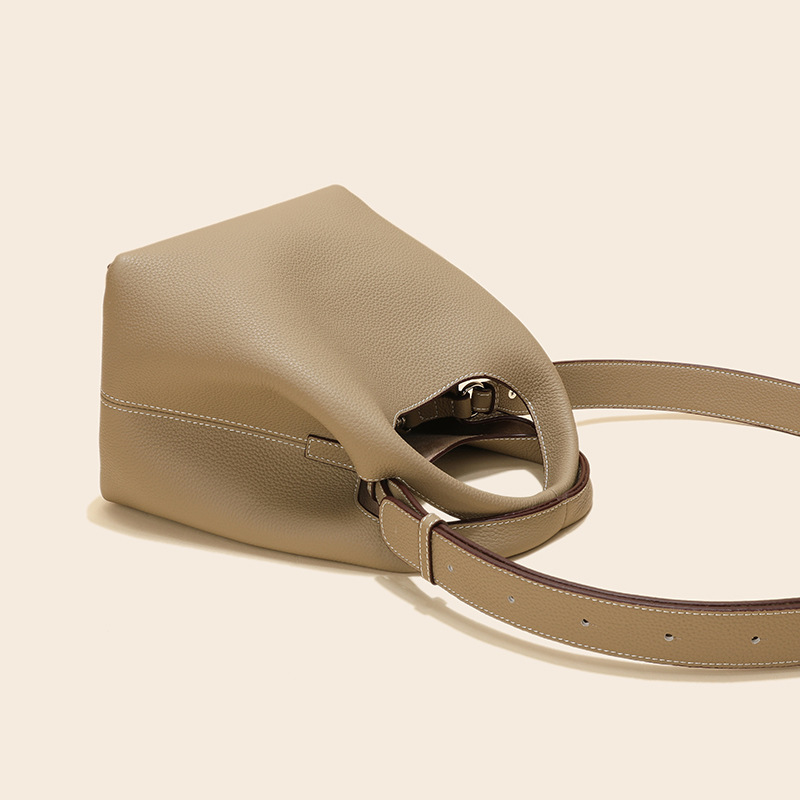 Luvia Crossbody Bag