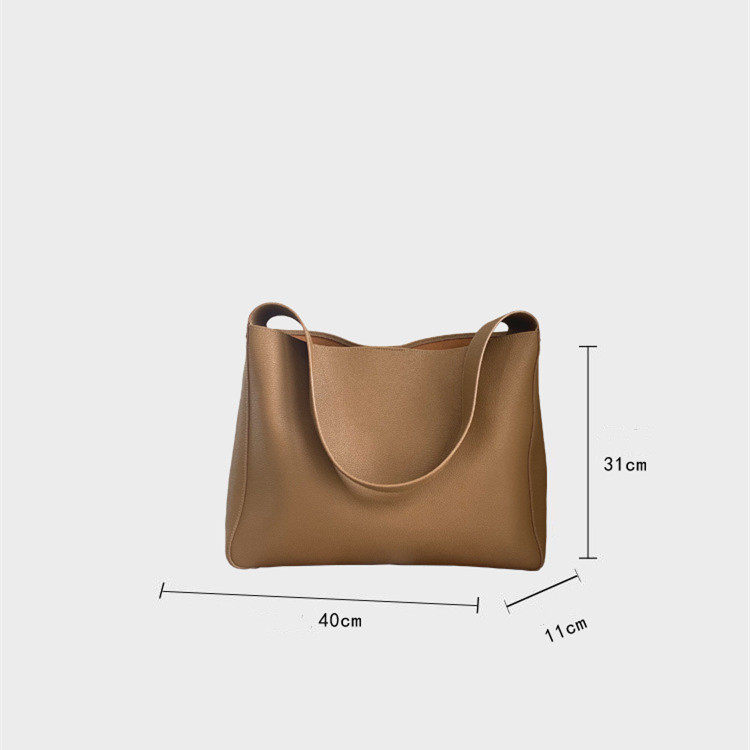 Vienne Bucket Tote